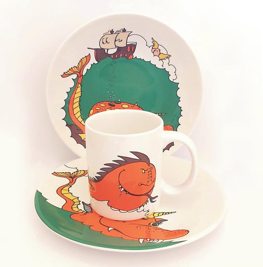 Conjunto de cerâmica, composto por caneca, prato de sopa e prato raso, marca Vista Alegre